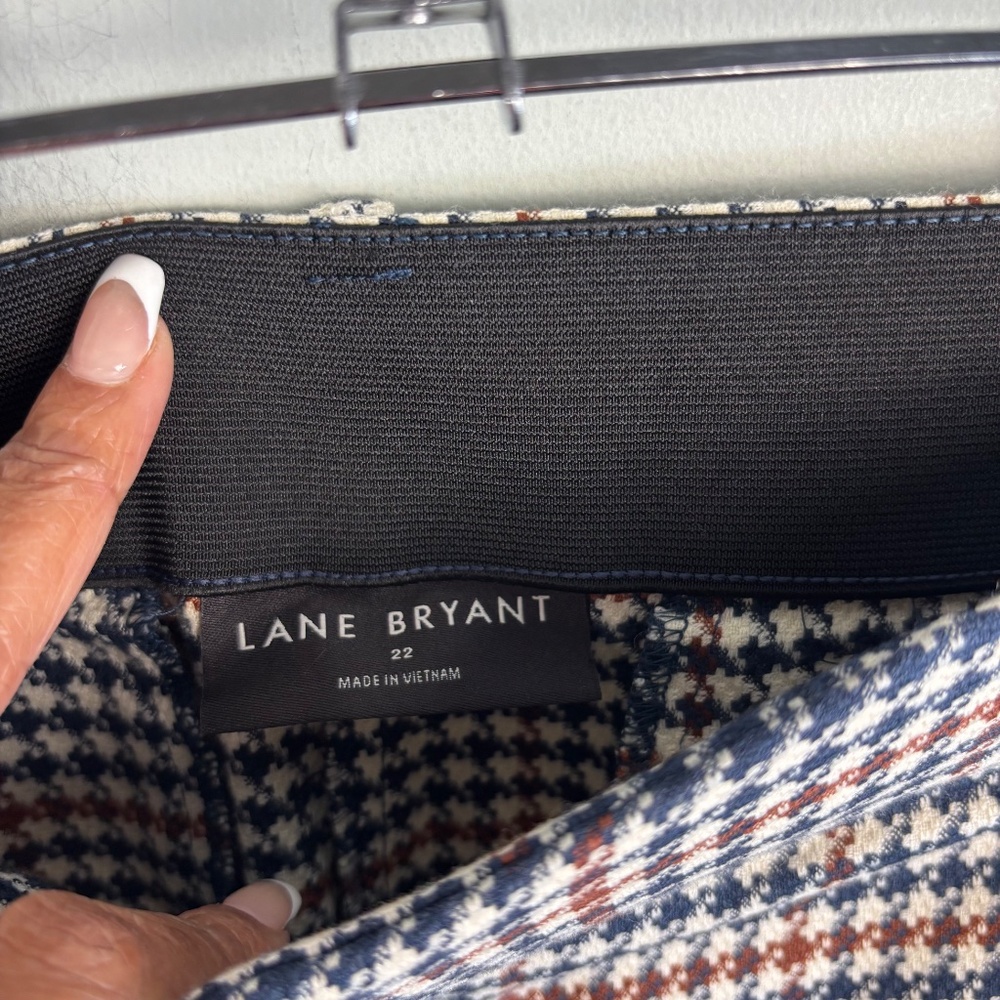 Lane Bryant Pleated Tapered Leg Pant Size 22 - Picture 6 of 7